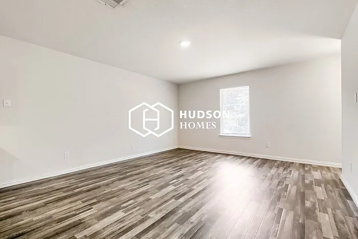 5904 Montague St — Photo 4