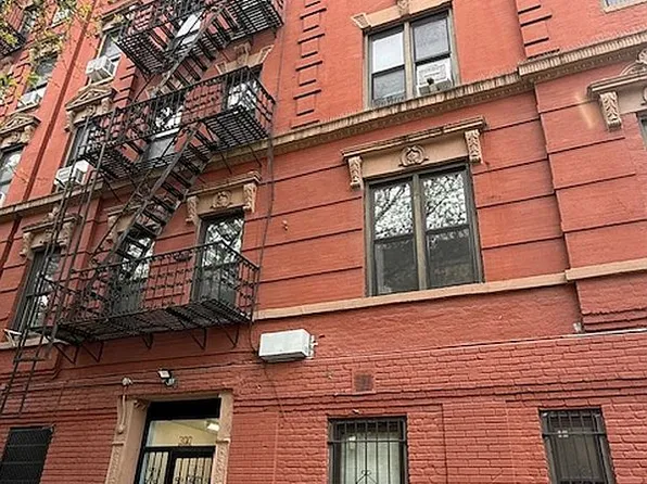 300 E 119th St APT 5B, New York, NY 10035