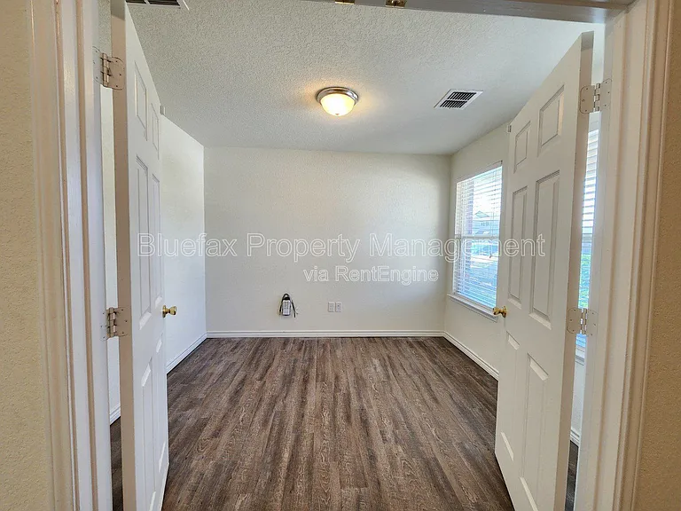 15214 Ohare Lndg — Photo 2