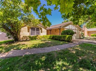 108 Grand Meadow Dr, Fort Worth, TX 76108