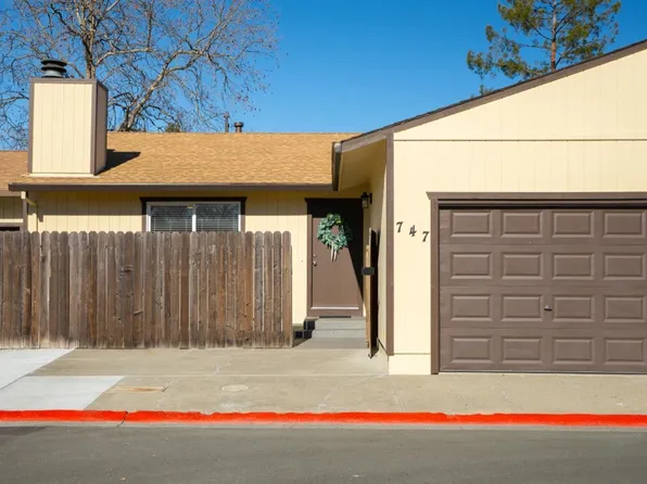 747 Blair Place, Santa Rosa, CA 95401