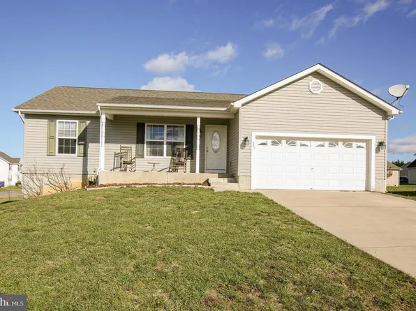 687 Teal Rd N, Martinsburg, WV 25405