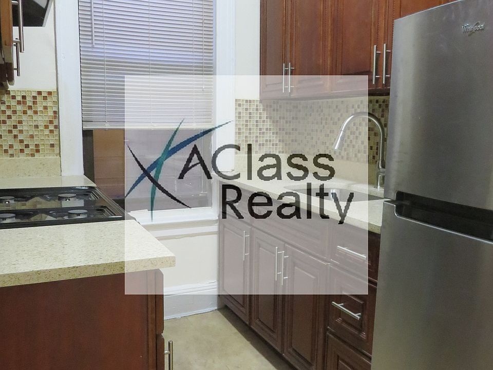 1st image of 2147 41st St #2R
