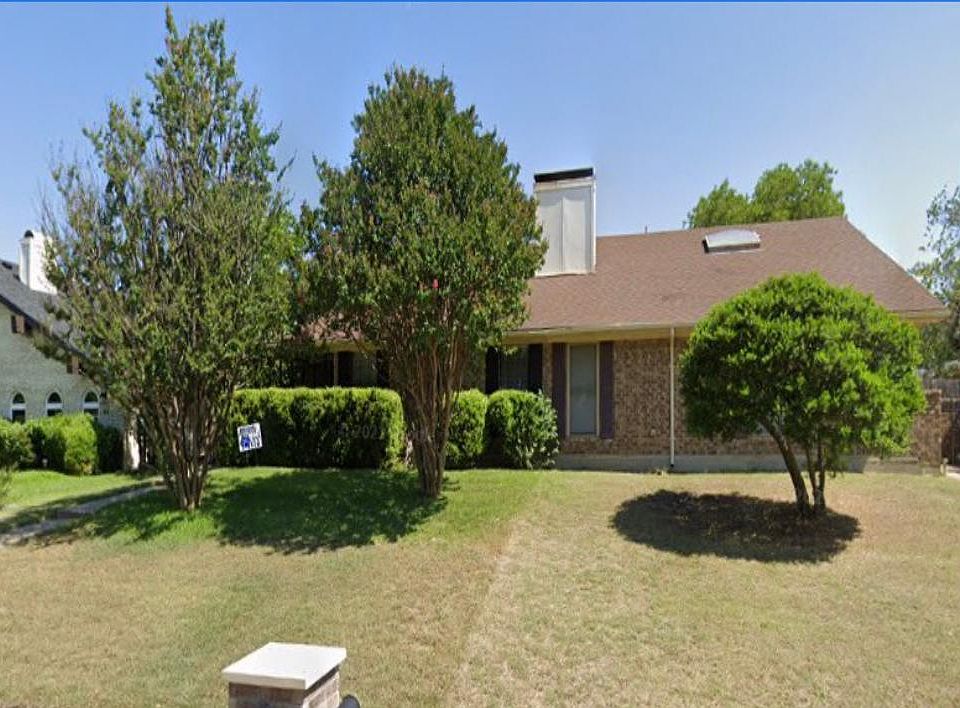 1st image of 812 Saint Paul Ct
