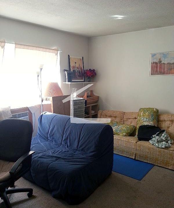 2nd image of 200 Kelton St #33ZR