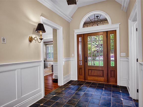 4th image of 507 Farndale Rd