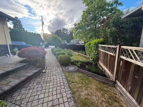7994 Elwell St #Basement, Burnaby, BC V5E 1M4