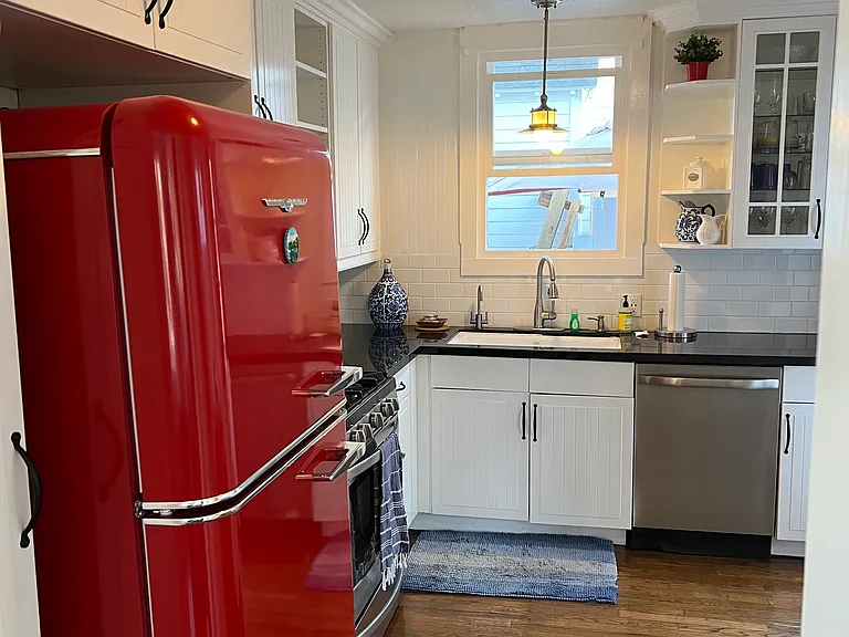 227 Apolena Ave — Photo 5