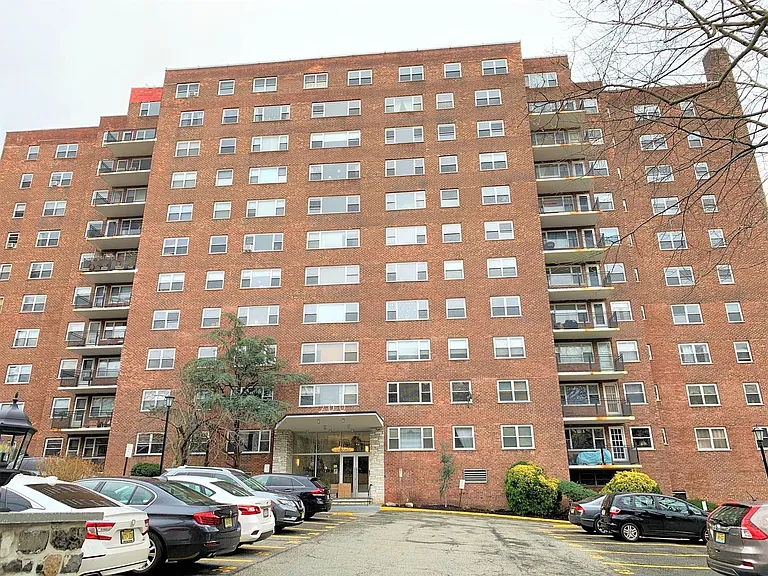 Hamilton Weehawken Residences — Photo 37