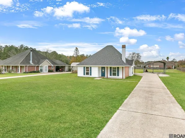 32351 Avants Rd, Walker, LA 70785