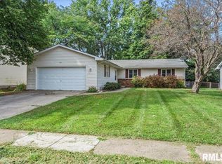 1917 Croydon Dr, Springfield, IL 62703