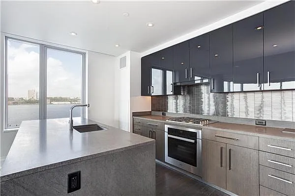 Rented by (Legacy) Elegran | media 28