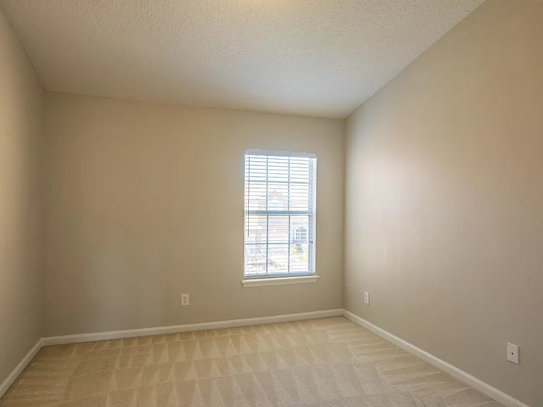 13292 Stone Pond Dr — Photo 18