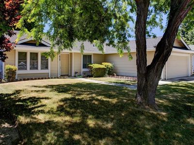 820 Harvey Way, Sacramento, CA, 95831