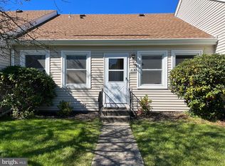 103 Broadgate Ct UNIT D, Freehold, NJ 07728