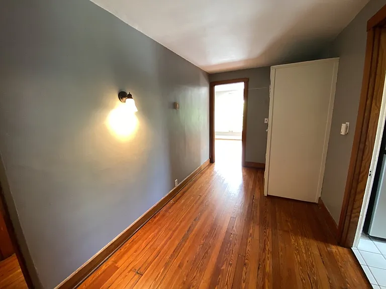 2581 Madison Rd #3 — Photo 12