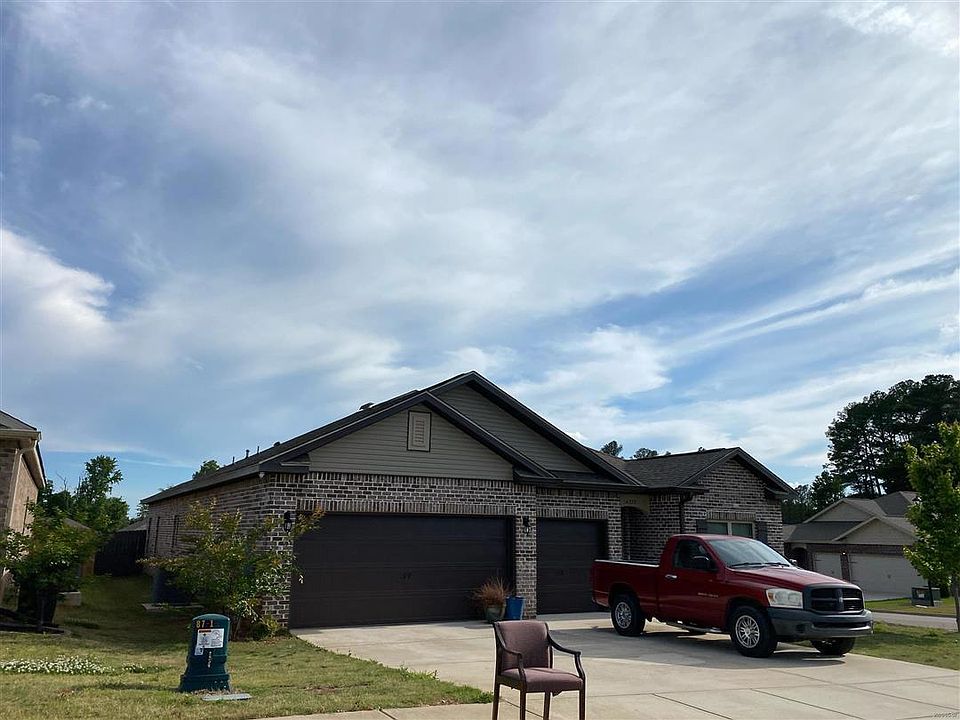 2nd image of 14228 Leadenhall Ln