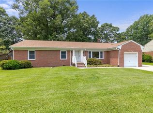 612 Lovegrove Ave, Chesapeake, VA 23323