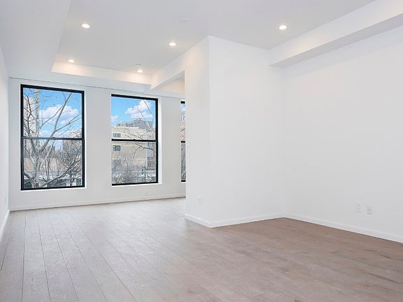 5th image of 151 Lenox Ave APT 2