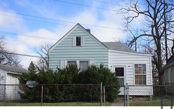 5th image of 1832 N Gale Ave