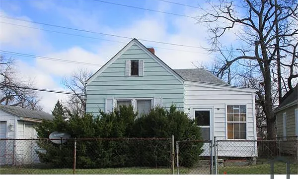 1832 N Gale Ave — Photo 5
