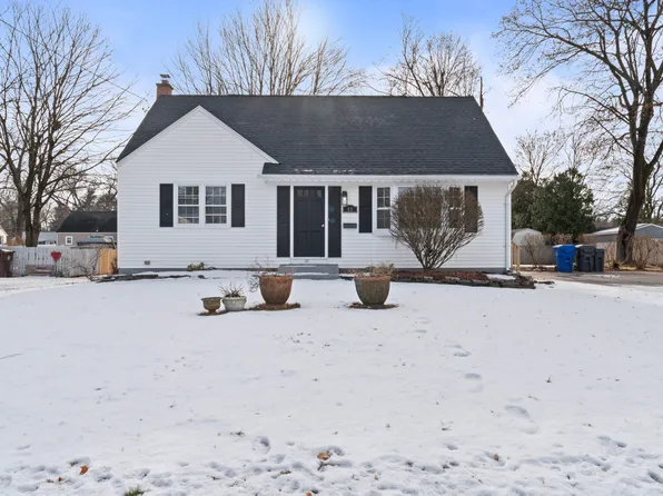 22 Dale Road, Enfield, CT 06082