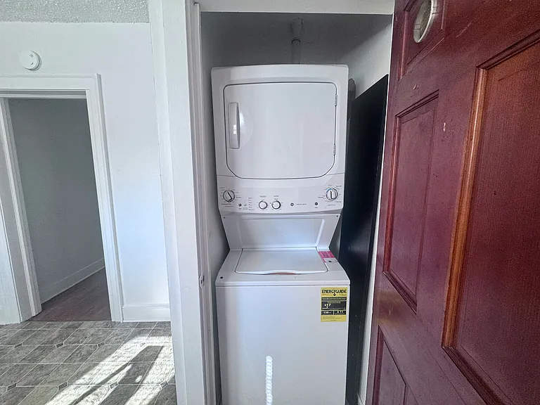 Laundry in unit