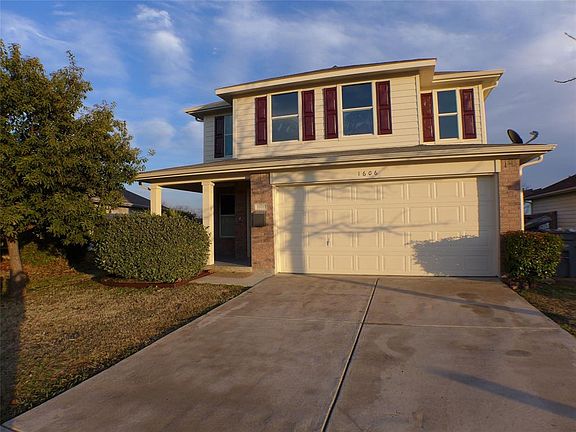 2nd image of 1606 Nina Dr