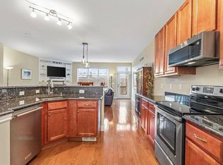 3027 Aspen Ln, Ann Arbor, MI 48108