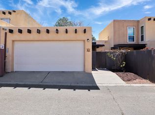 61 Plaza De La Noche NE, Albuquerque, NM 87109