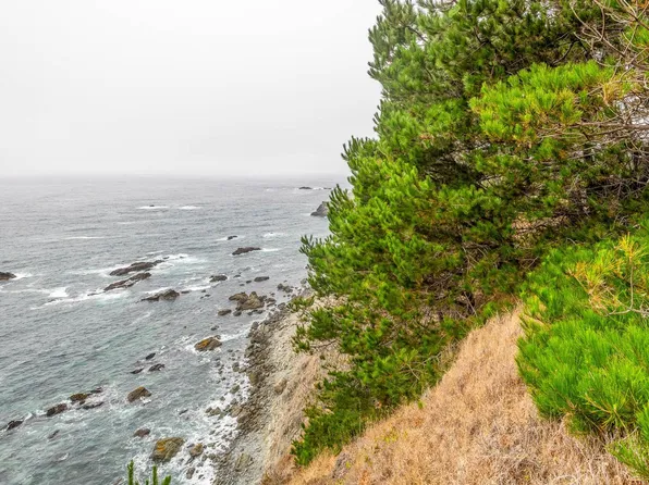 2250 N Highway 1, Albion, CA 95410
