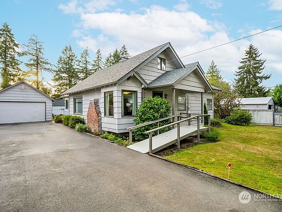 2nd image of 9720 15th Avenue E