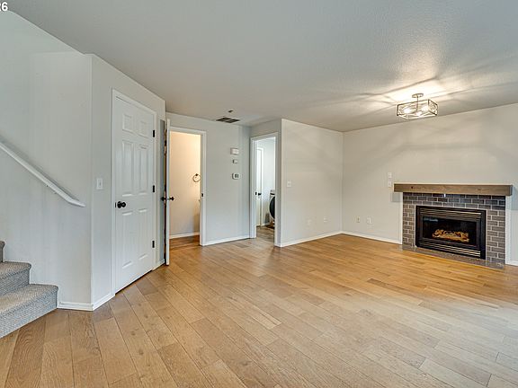 5th image of 8501 NE 16th Ln
