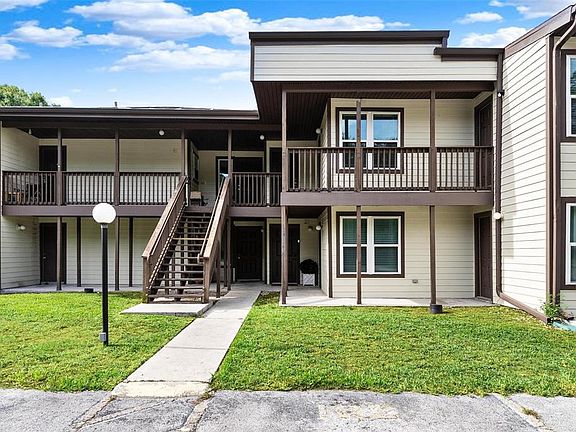 2nd image of 23202 SANDALWOOD DRIVE #202