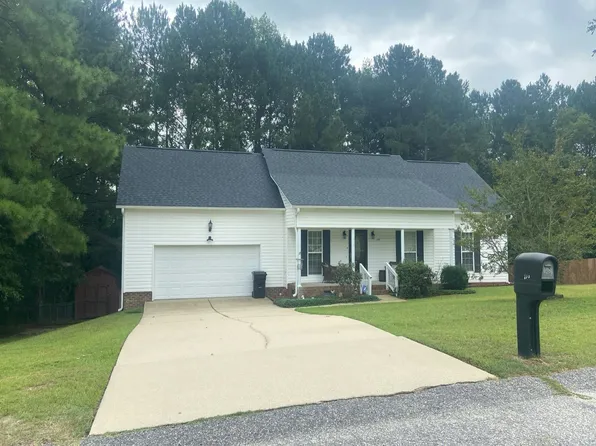 128 Frenchie Ln, Bunnlevel, NC 28323