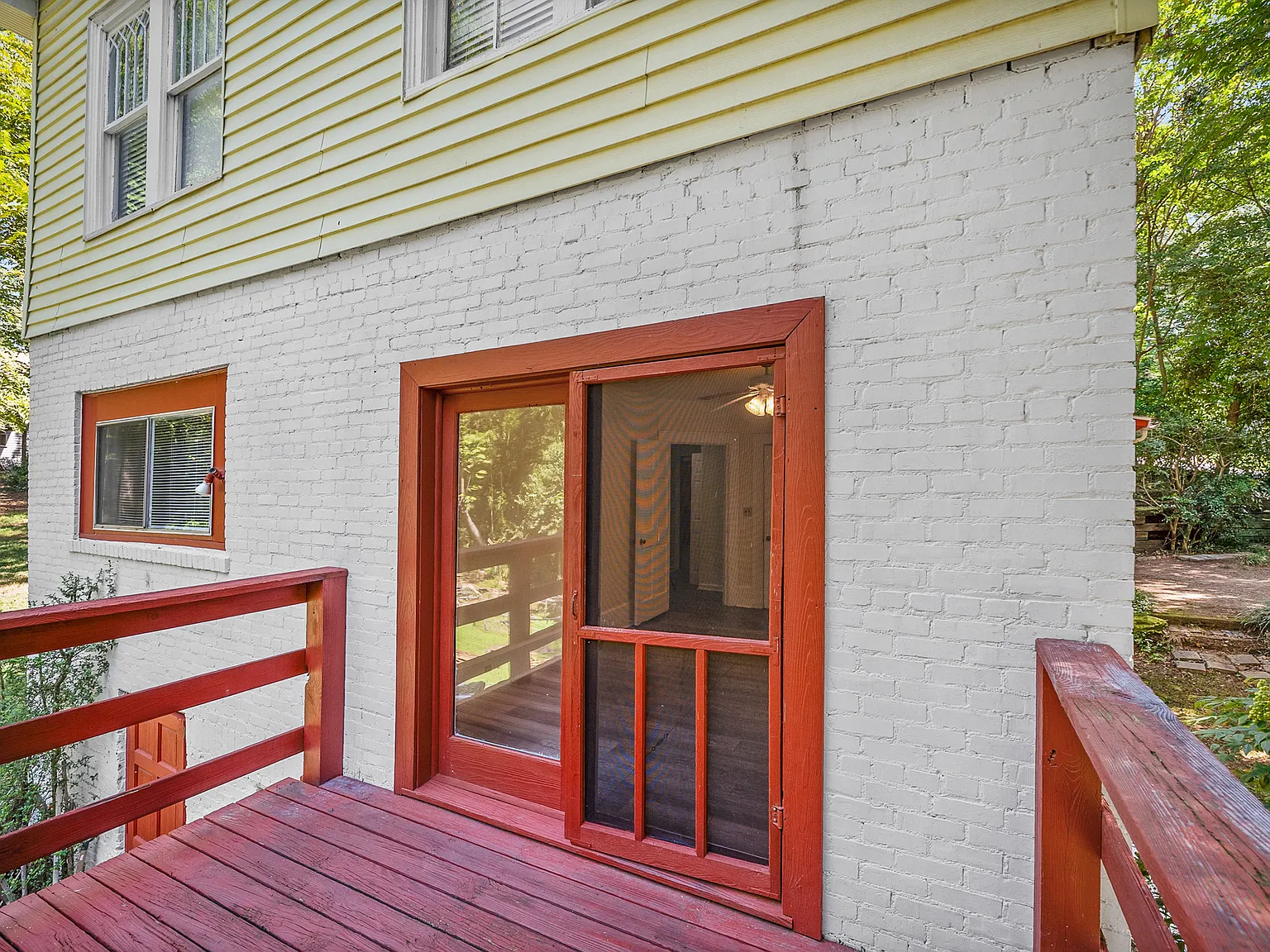 2 bed, 1120 sqft, $1,750 — Photo 2