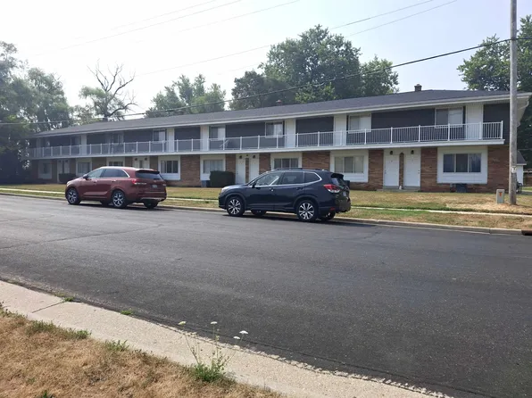 1405 Oconomowoc Ave, Watertown, WI 53094