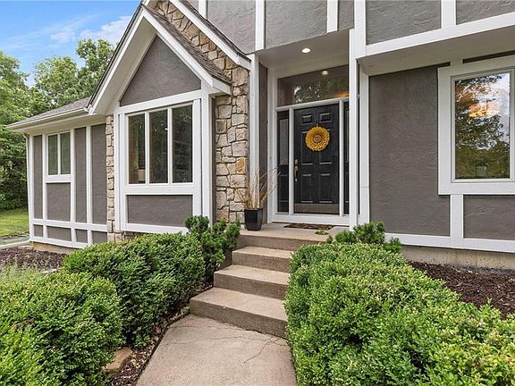 2nd image of 20407 Crickett Ln