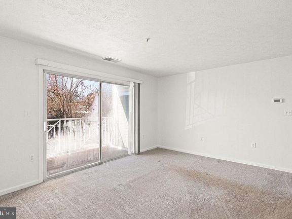 4th image of 1206 Bramble Wood Ct Unit 201