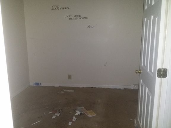 4th image of 5731 Wabash Ave