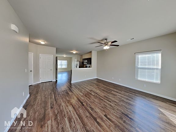 5th image of 743 The Heights Ln