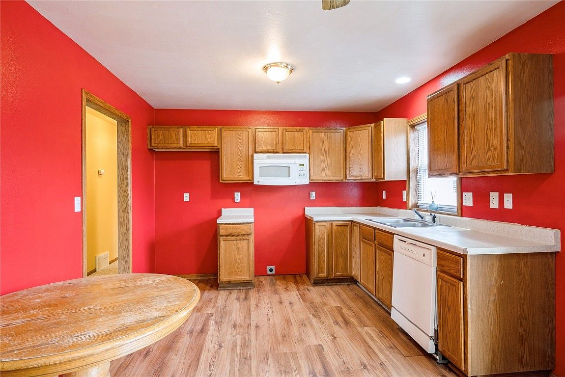 Cedar Rapids, IA 52401