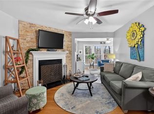 3019 Canyon Point Cir, Roswell, GA 30076