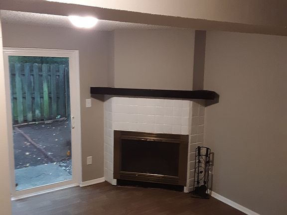 3rd image of 7308 Pebblestone Dr APT A