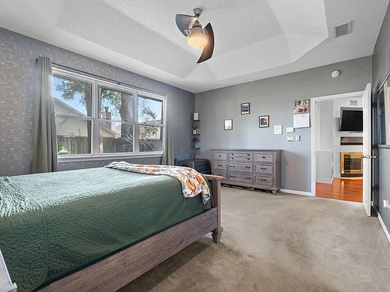 8432 Millstream Dr — Photo 25