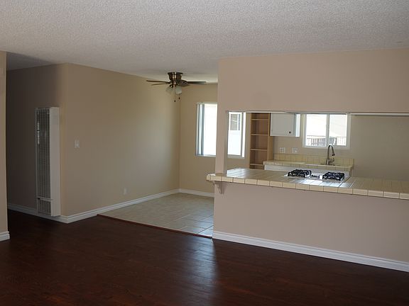 2nd image of 645 Sartori Ave APT 4