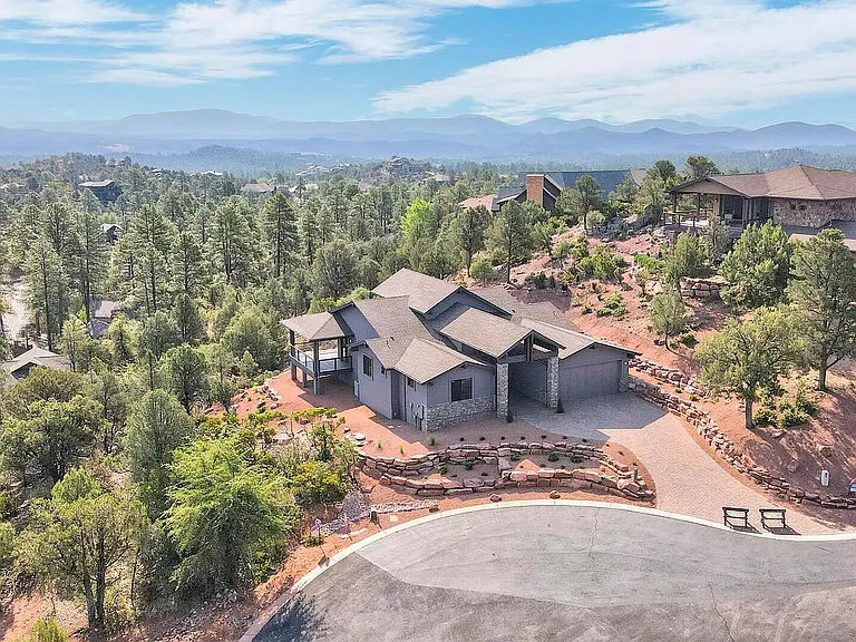 1209 N Horizon Way — Photo 35