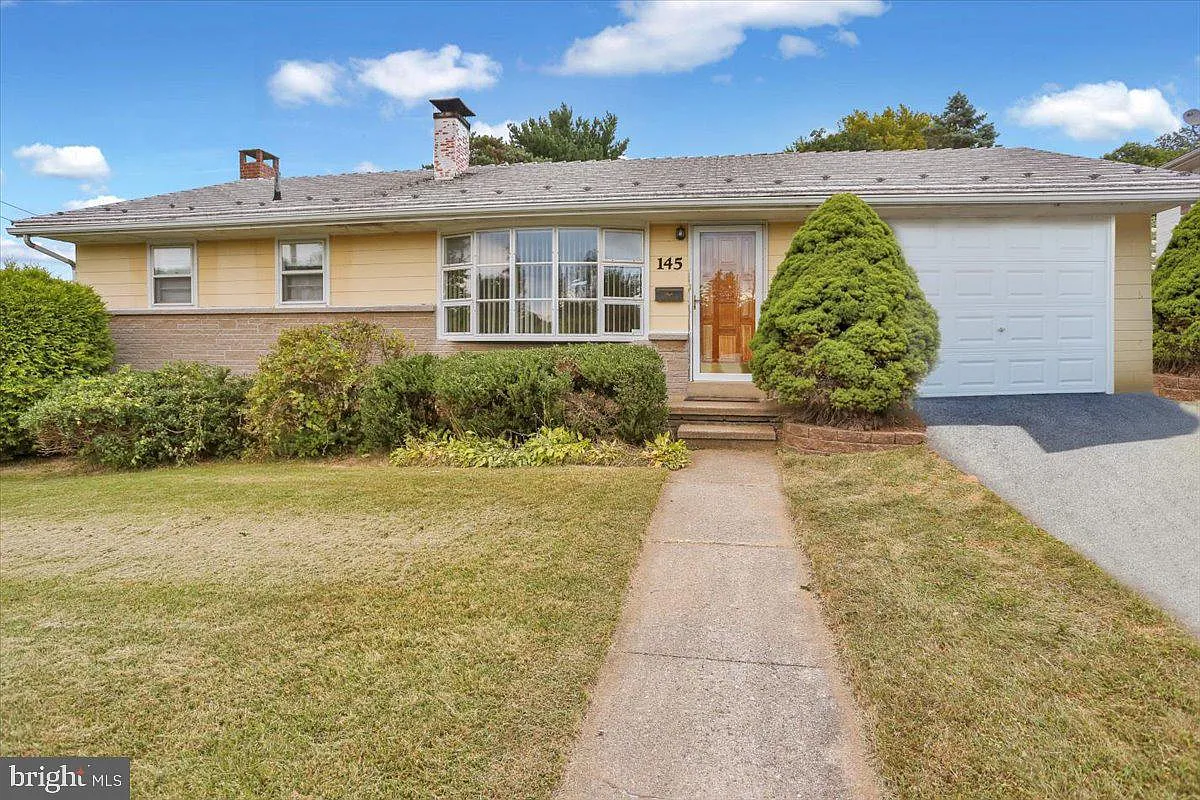 145 Kerrick Rd photo 1