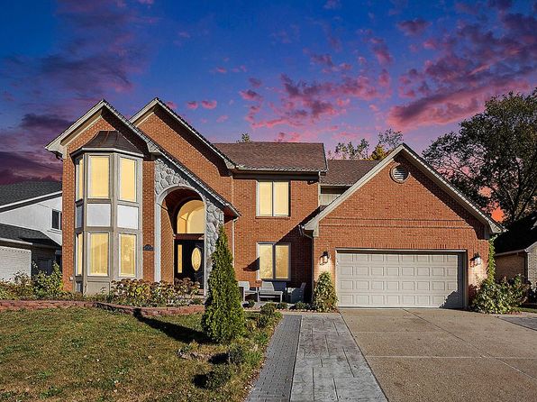 18765 Riverside Glen Dr