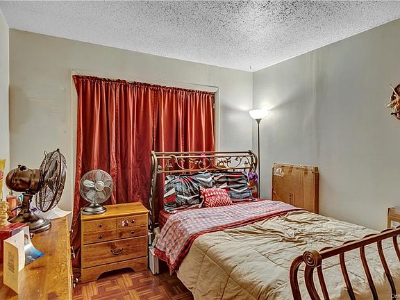 4th image of 905C Elder Ave #905C
